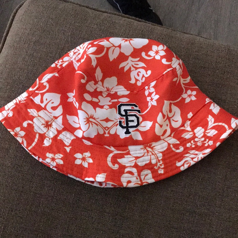 SF Giants bucket hat